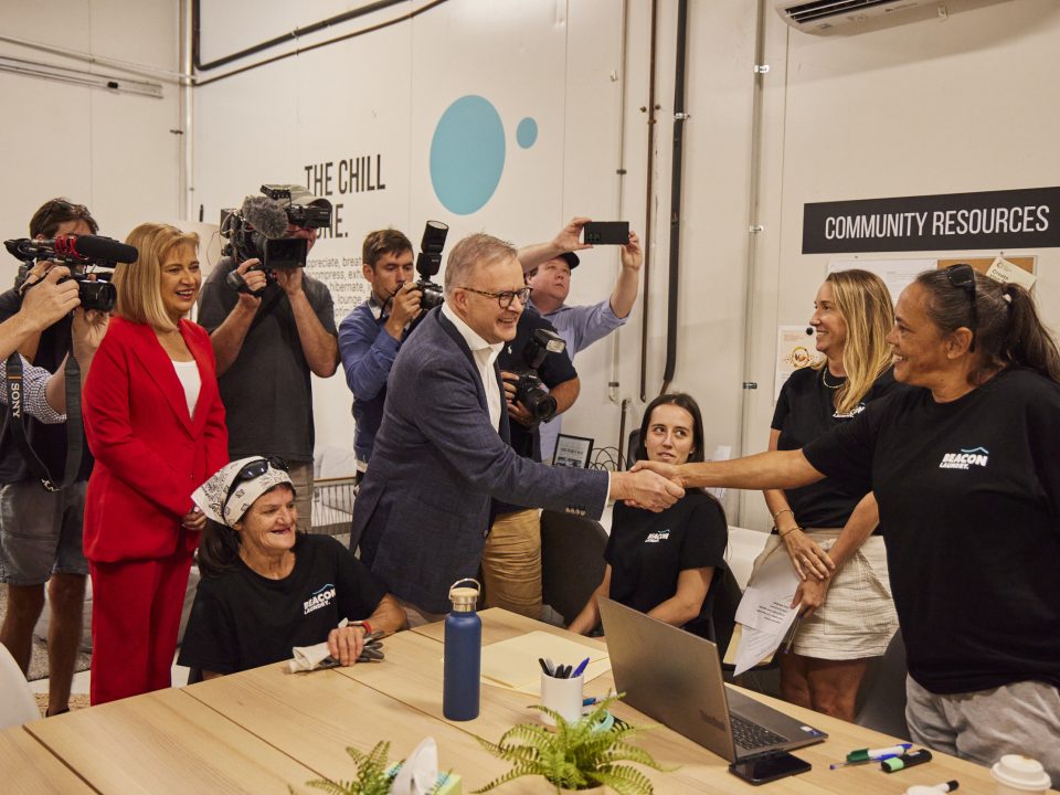 Prime Minister Anthony Albanese meets the team at Beacon Laundry